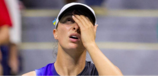 Iga Swiatek, la ahora ex número 1 del mundo, quedó eliminada del US Open y aseguró estar muy cansada / www.puntodebreak.com