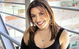 Carolina Arregui comparte imágenes de sus vacaciones y se luce en la playa a sus 52 años