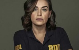 Ingrid Cruz agradeció a quienes ven “Demente” con estas fotos de su aplaudido personaje, la inspectora Javiera Cáceres
