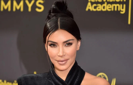 kim-kardashian-vestido-emmy-2