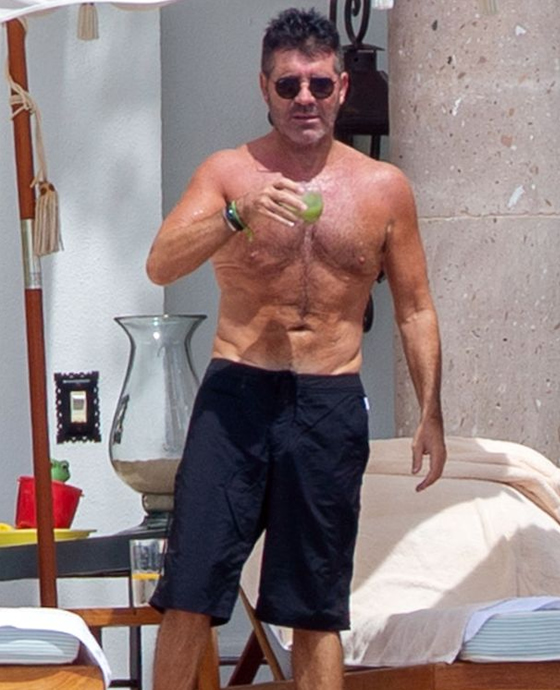 simon-cowell-cuerpo-abdominales-vacaciones-mexico-4