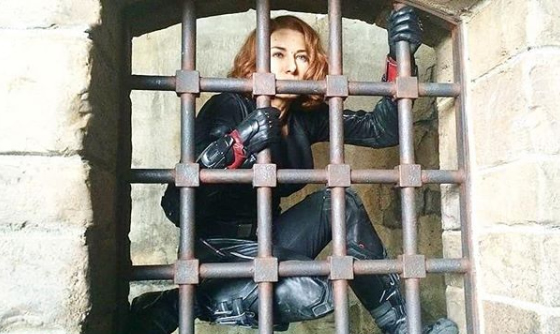 doble-accion-scarlett-johansson-black-widow-avenger-marvel-4