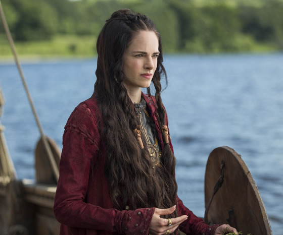 por-que-salio-Kwenthrith-de-vikingos-Amy-Bailey-2