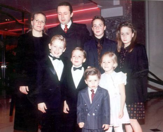 Macaulay-Culkin-40-anos-carrera-Adicciones-amistad-con-Michael-Jackson-9
