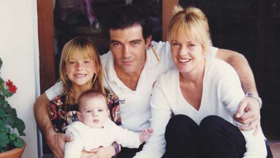 Dakota-johnson-y-antonio-banderas-relacion-unica-1