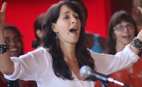 asi-luce-janice-de-la-serie-friends-16-años-despues-2