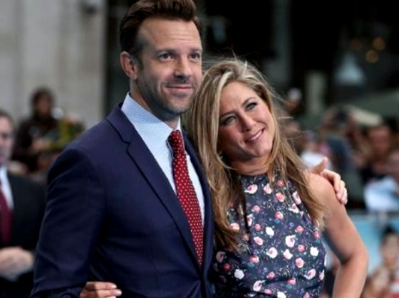 jennifer-aniston-y-Jason-Sudeikis-en-una-relacion-2