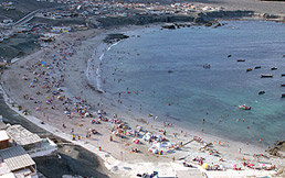 Juan López, Antofagasta: Un día de invierno en la playa