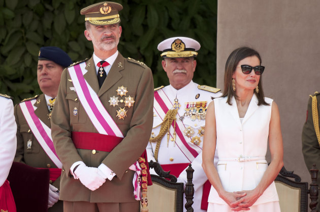 Spanish Royals Deliver The Real Offices In The Central Academy Of The Defense