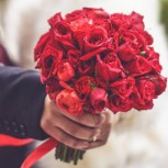 Fotografía de matrimonio chileno conmueve a las redes y concursa por convertirse en la mejor del 2016