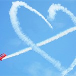 El amor está en al aire: Uno de cada 50 viajeros encuentra el amor de su vida en un avión