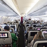 Nervioso desahogo de una mujer en bolsa de avión se vuelve viral: ¿Cómo terminó su historia?