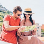 “El amor no es turismo”: La consigna de parejas separadas por la pandemia para exigir reunirse