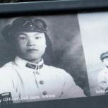 La ejemplar historia de piloto Kamikaze japonés que fue despedido con honores por marinos de EE.UU.