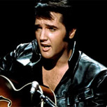 Elvis Presley: Así fue el emotivo abrazo con una niña ciega durante un concierto en 1975