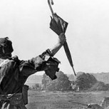 Extravagante comandante británico luchó con un paraguas en la II Guerra Mundial