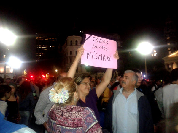 Foto de la movilización en Plaza de Mayo. Foto gentileza Graciela Ocaña.