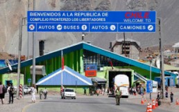 Argentinos abandonan Mendoza y eligen Chile para trabajar: Medios revelan detalles de esta tendencia