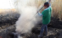 La tierra arde en Mendoza: Extraño fenómeno genera preocupación en la zona