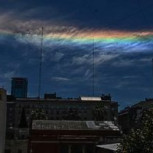 Nube multicolor se vio sobre Buenos Aires sorprendiendo a transeúntes