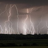 Mike Hollingshead: Espectaculares fotos del cazador de tormentas