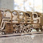 Locomotoras de madera que se unen sin pegamento y se mueven sin motores