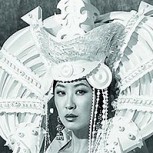 Asya Kozina recrea los detalles del barroco en sus intrincadas pelucas de papel