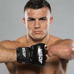 La impresionante historia de Nick Newell, el luchador manco que derrota prejuicios en las MMA