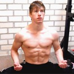 Instructor enseña las técnicas más famosas de Bruce Lee, Van Damme, Superman y Matrix