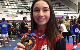 Promesas juveniles del “Team Chile” se quedaron con el oro en Liga Mundial de Karate