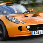 El desafío de subirse a un deportivo: Cómo intentarlo y sobrevivir