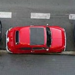 ¿Cómo estacionarse retrocediendo entre dos autos? Técnica infalible para lograrlo