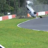 Impactante accidente de auto en mítica pista de velocidad alemana: Videos sobrecogedores