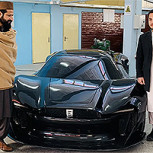 Talibanes presumen lujoso auto deportivo desarrollado a nivel local: Mira el video