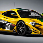 Réplica de un McLaren P1 construida con Lego corrió en un tradicional circuito de F-1