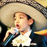 El niño mariachi que desafió a racistas al cantar himno de EE.UU. en final de la NBA