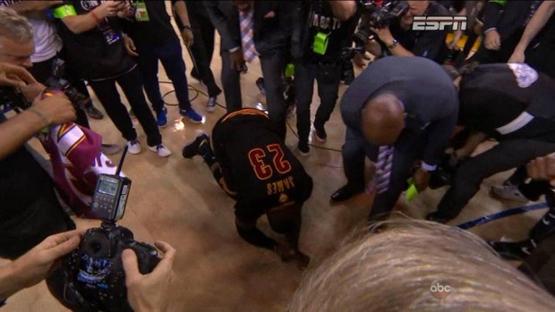 Lebron James da a Cleveland Cavaliers el primer campeonato de la NBA