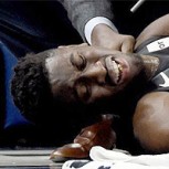 Jugador de la NBA se lesiona gravemente tras una caída estrepitosa: Dramático video