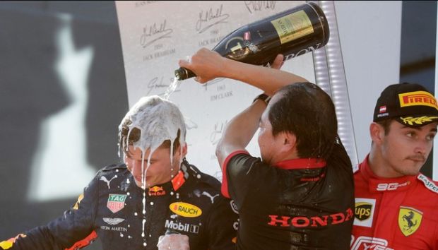 Max Verstappen gana en Austria en una emocionante y polémica carrera de la F1
