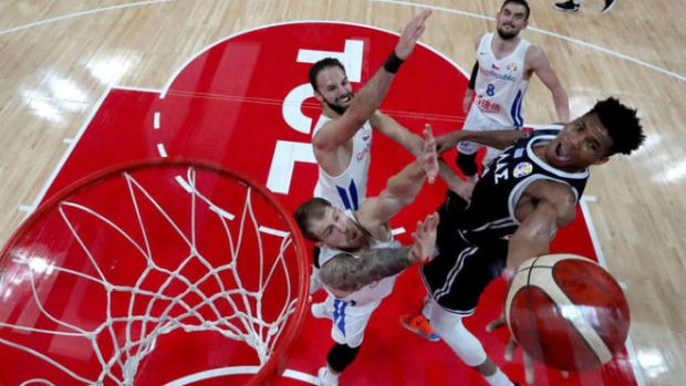 Grecia queda eliminado del mundial de baloncesto tras un polémico cobro en los minutos finales