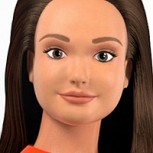 Diseñan versión de la muñeca Barbie con medidas de mujeres reales