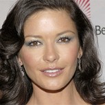 Catherine Zeta-Jones publica selfie sin maquillaje: Así luce a sus 47 años