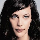 Liv Tyler presume de su buen momento a los 40 años en campaña de lencería