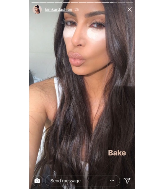 Qué es el baking? El truco de maquillaje que usa Kim Kardashian y que sí le  podemos copiar - Guioteca