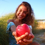 Alimentos que ayudan a mantener el bronceado y cuidar la piel en verano