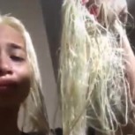 Adolescente quiso teñirse para sus 15 años: Se le cayó el pelo y ahora deberá usar peluca