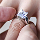 La pregunta del millón: ¿Dónde usar el anillo de boda?