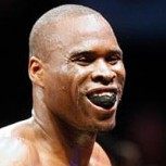 “Superman” Stevenson confirma su favoritismo y retiene su título