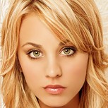 Kaley Cuoco llora con participación de su hermana en “The Voice”