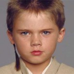 “Anakin Skywalker” detenido por conducción temeraria: Así luce hoy el actor, a sus 26 años